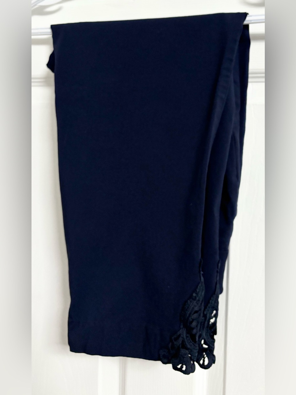 Navy Scalloped Hem Capris